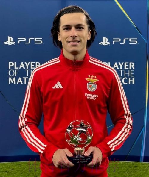 马卡:皇马放弃17岁河床新星 球员解约金4500万欧 马卡:皇马放弃17岁河床新星 球员解约金4500万欧